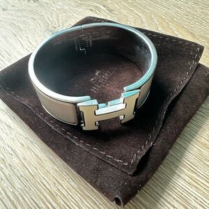 Hermes Clic Clac H Enamel Bracelet Marron Glace White H size PM w/ Dust Bag